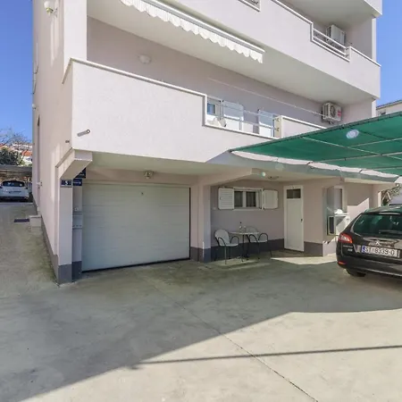 Meri Apartmán *